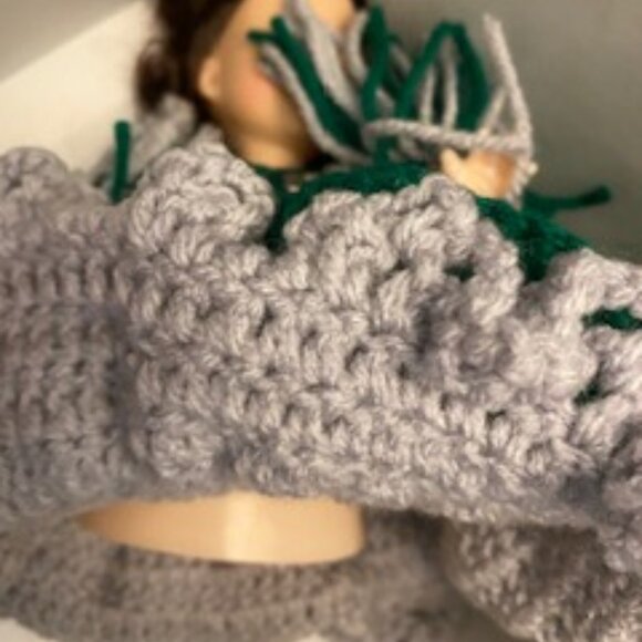 NFL Philadelphia Eagles Team Handmade Crochet Cheerleader Doll - Picture 13 of 13